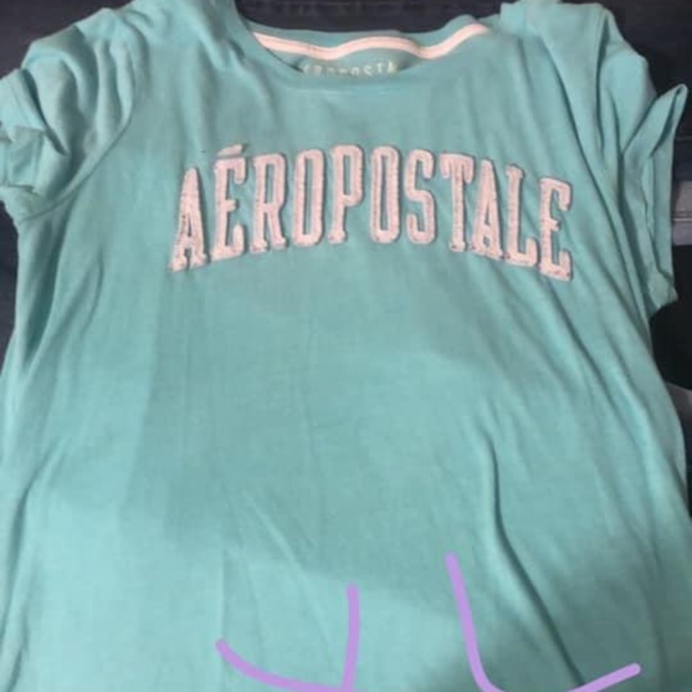Different name brand shirts